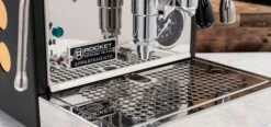 Rocket Espresso Appartamento Serie Nera Espresso Machine - Iridescent -Coffee Shop IMG 3160 a96d27bb 4284 475b a27c 0e31f19ec379